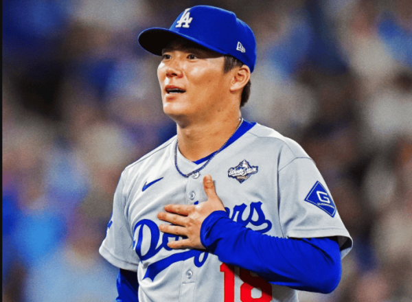 创同配资 MLB世界大赛G2: 道奇5-1胜蓝鸟, 大比分追至1-1平